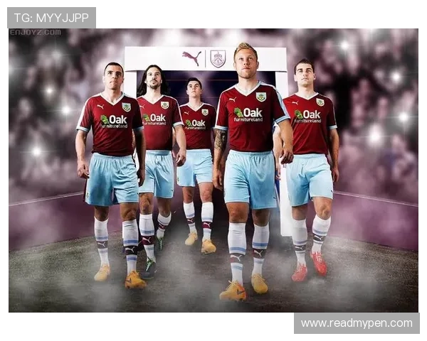 英超伯恩利球迷抗议球队近期表现与管理层决策