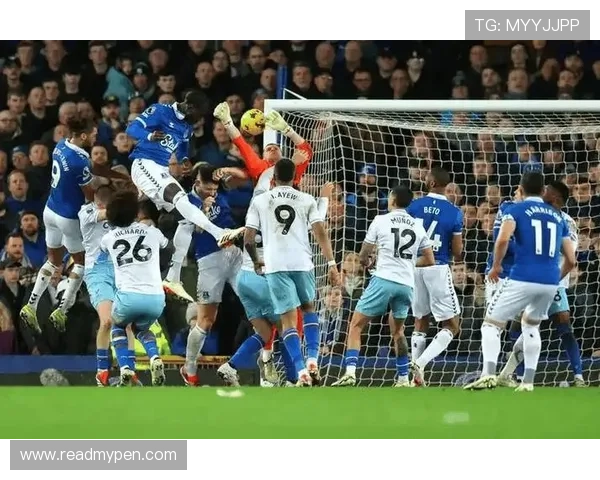 曼城关键比赛表现波动,争冠阶段稳定性面临考验 曼城关键比赛表现波动,争冠阶段稳定性面临考验