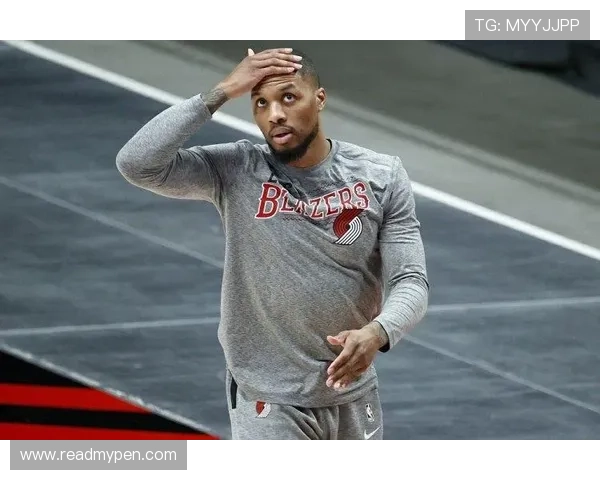 利拉德休赛期天天喝蛋白粉当水，结果夏天晒出的腹肌让队友以为他偷偷打了生长激素